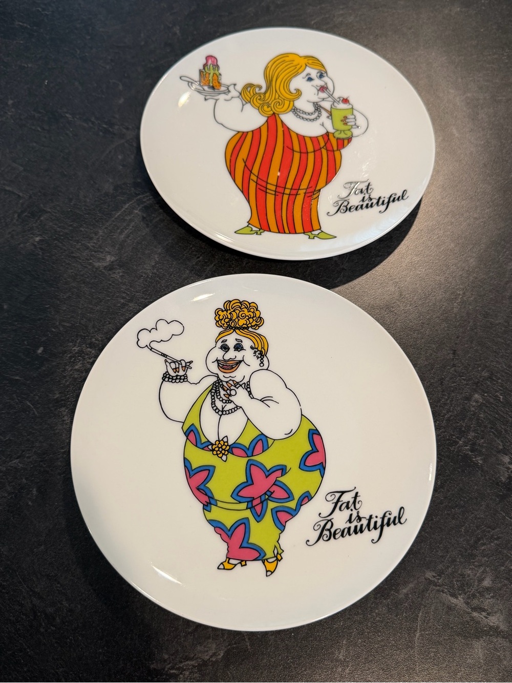 2 VINTAGE 1980’s Fat Is Beautiful FITZ & FLOYD Porcelain 7 5/8" Plates